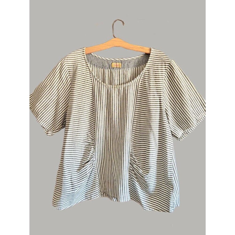 100% Cotton Short-Sleeve Lagenlook Top - Gray and White Stripes